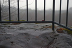 Hinter Gitter